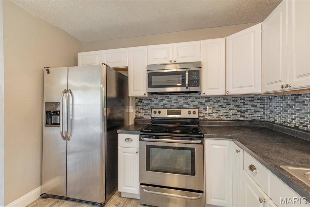 421 St John Drive Godfrey, IL 62035 - Photo 29 of 52