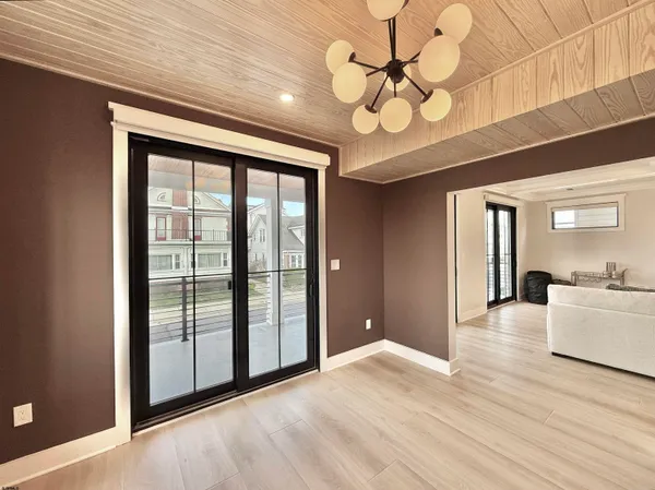 $75,000 | 100 South Frontenac Avenue, Margate City, NJ 08402