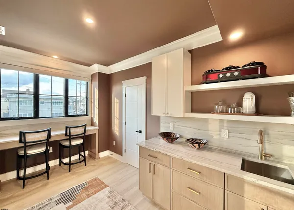 $75,000 | 100 South Frontenac Avenue, Margate City, NJ 08402