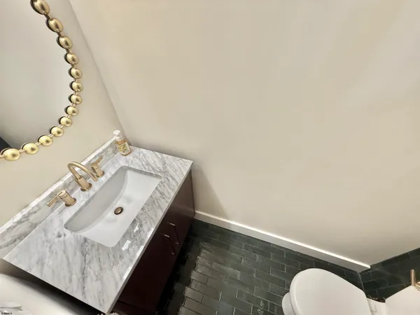 $75,000 | 100 South Frontenac Avenue, Margate City, NJ 08402