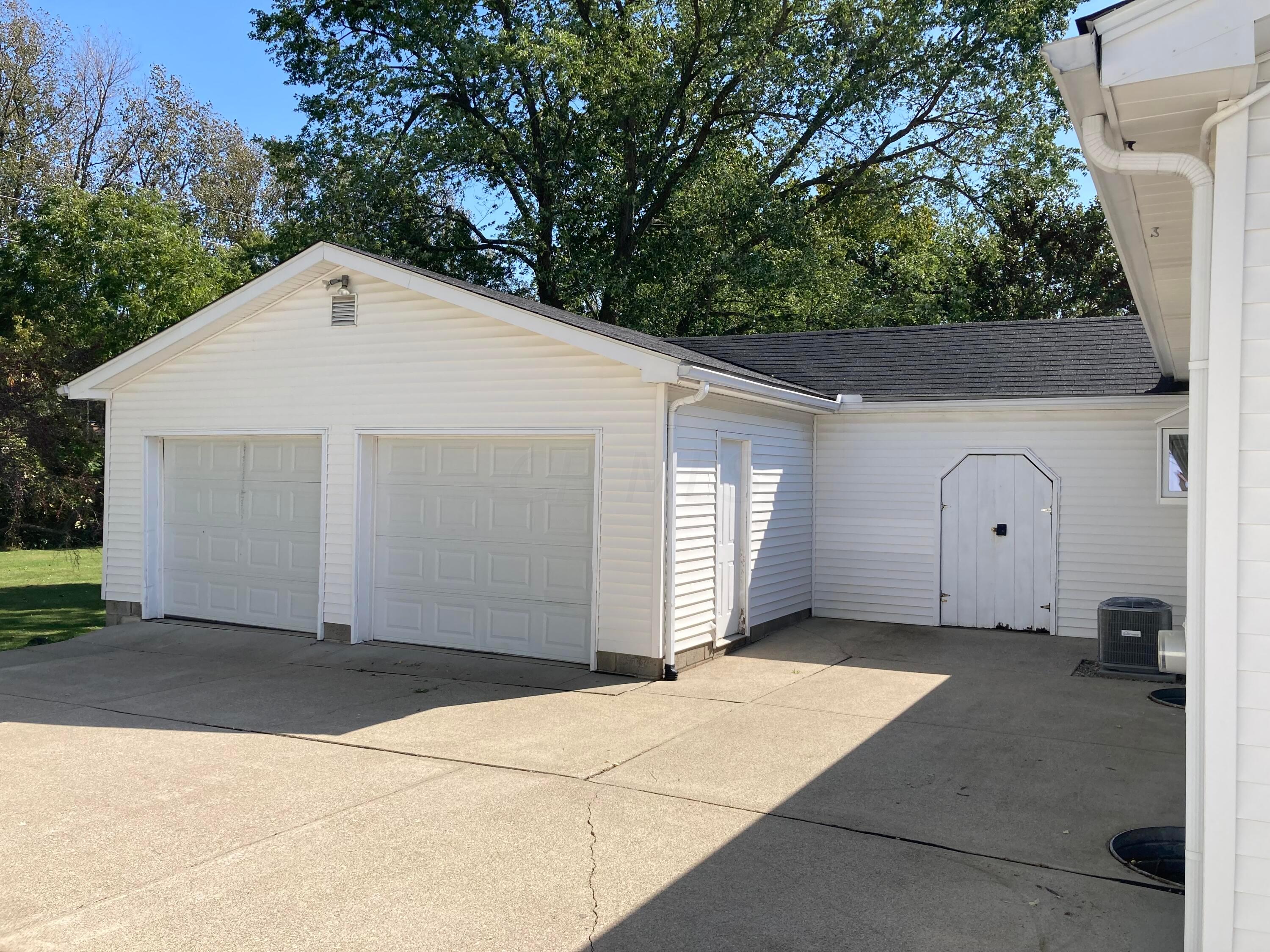 1008 James Road Lancaster, OH 43130 - Photo 3 of 15 Gallery Image 3