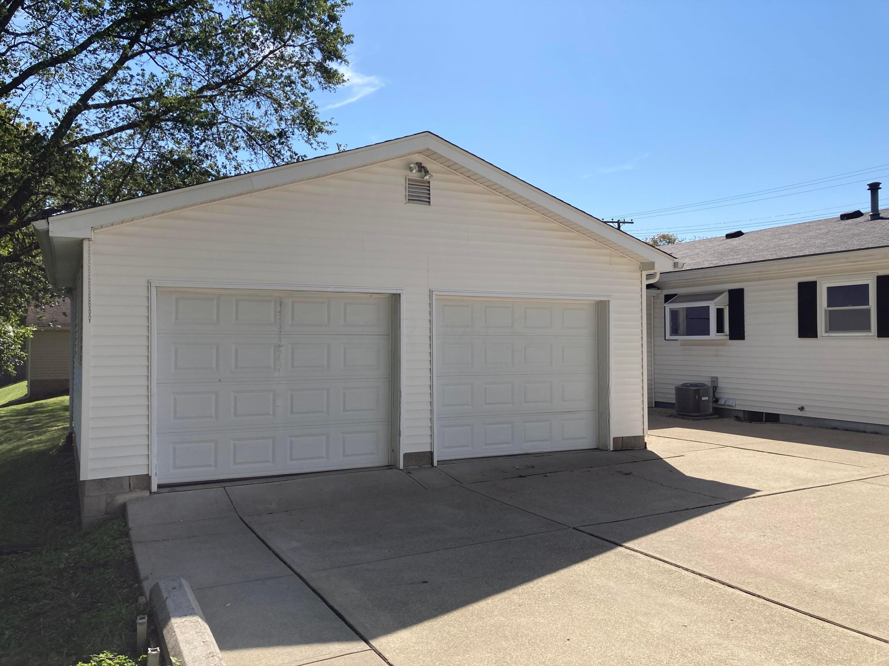 1008 James Road Lancaster, OH 43130 - Photo 4 of 15 Gallery Image 4