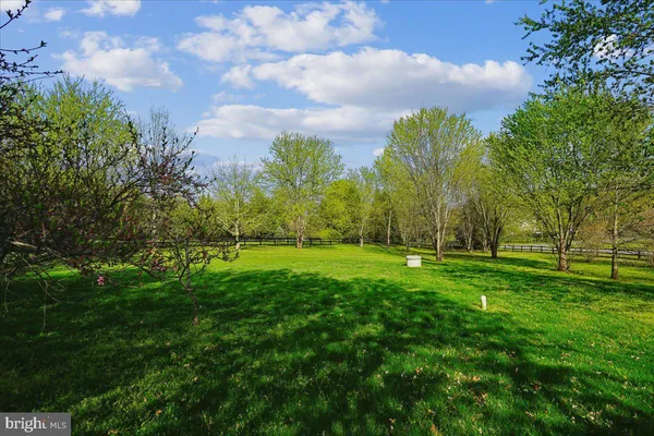 $1,400,000 | 17273 Westfield Place, Hamilton, VA 20158