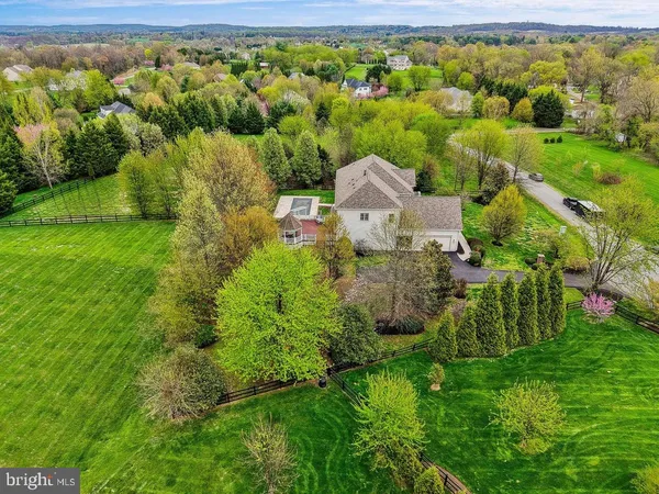 $1,400,000 | 17273 Westfield Place, Hamilton, VA 20158