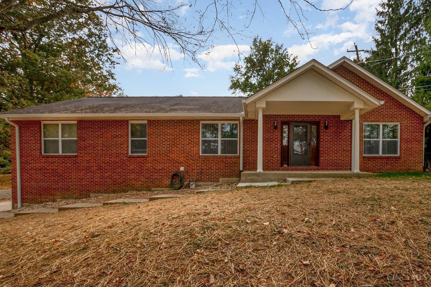 5569 Rapid Run Road Cincinnati, OH 45238 - Photo 2 of 34