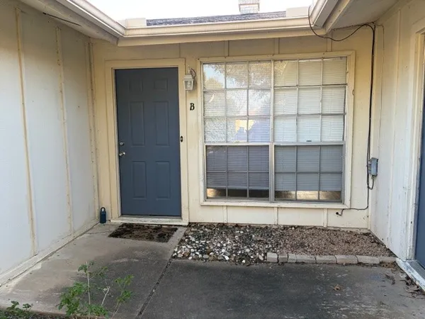 $1,875 | 12401 Willow Wild Drive, Unit B, Austin, TX 78758