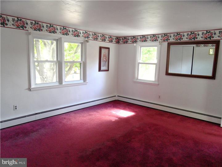 716 Beverly Road Holland, PA 18966 - Photo 15 of 25 Bedroom - Main