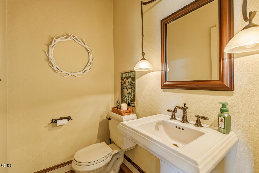 1354 Ridgecrest Drive Klamath Falls, OR 97601 - Photo 15 of 45