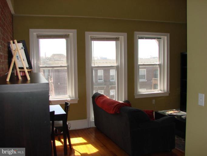 1423 R Street Northwest, Unit 500 Washington, DC 20009 - Photo 7 of 8 Living Room