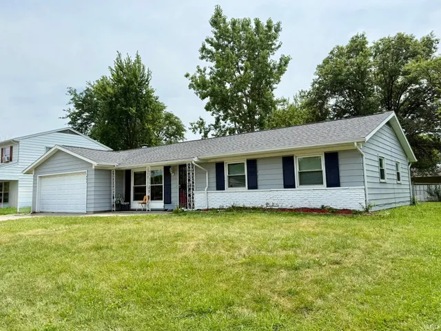$200,000 | 1932 Gladstone Drive, Fort Wayne, IN 46816