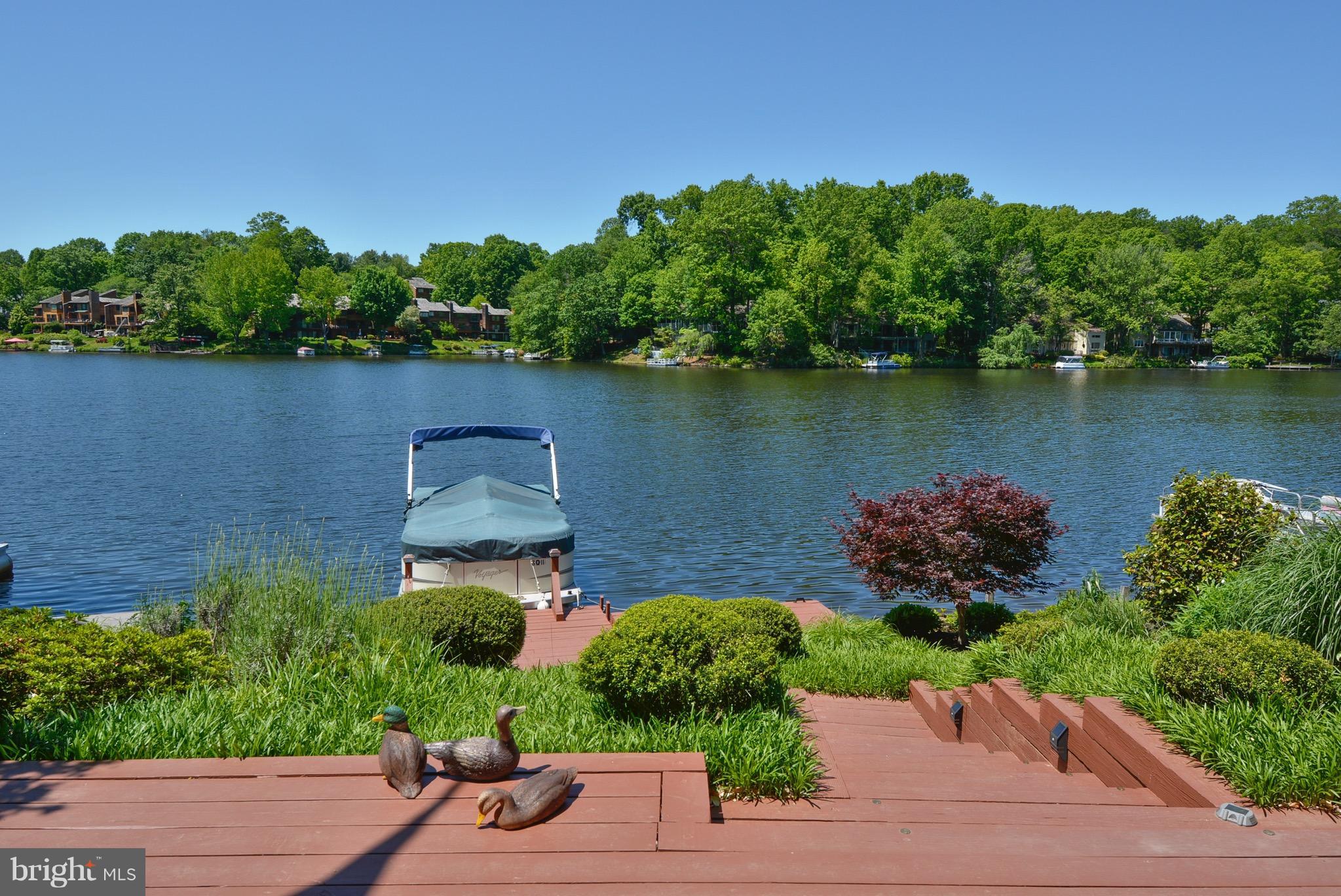 11092 Thrush Ridge Road Reston, VA 20191 - Photo 11 of 29 View