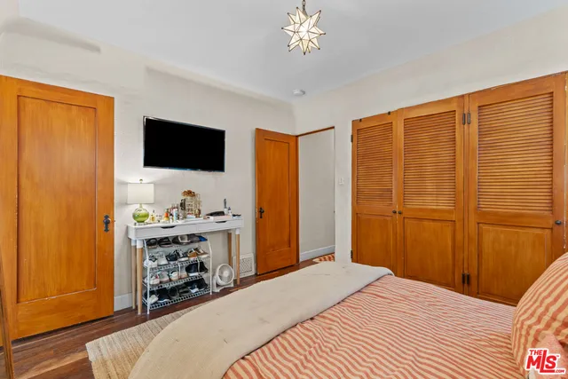 $1,430,000 | 11623 Otsego Street, North Hollywood, CA 91601