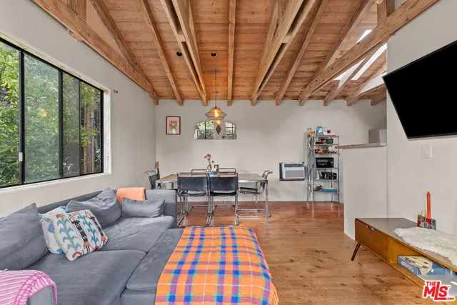 $1,430,000 | 11623 Otsego Street, North Hollywood, CA 91601