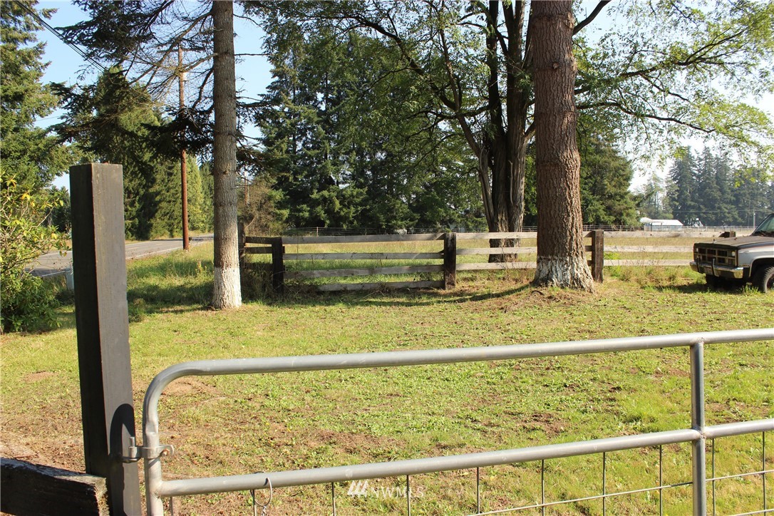 9835 James Road Southwest Rochester, WA 98579 - Photo 10 of 39 Gallery Image 10