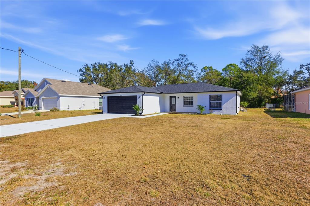 4320 Bayridge Court Spring Hill, FL 34606 - Photo 5 of 60