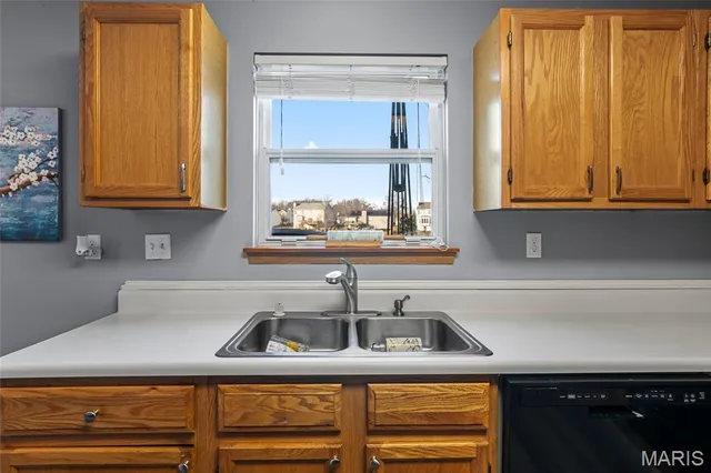 $319,900 | 518 Deer Creek Road, O'Fallon, IL 62269