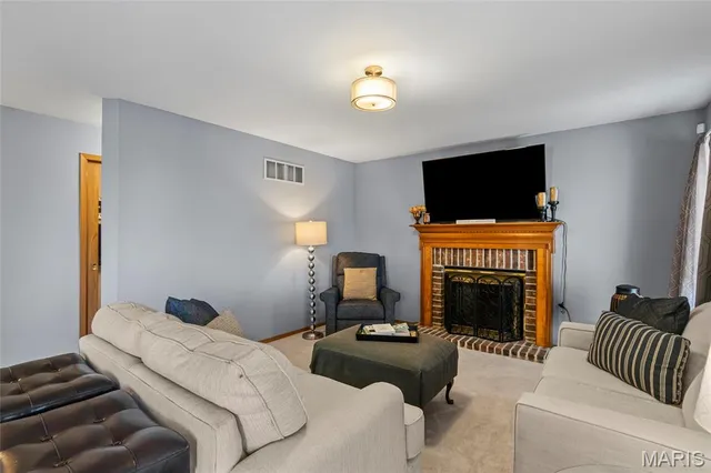 $319,900 | 518 Deer Creek Road, O'Fallon, IL 62269