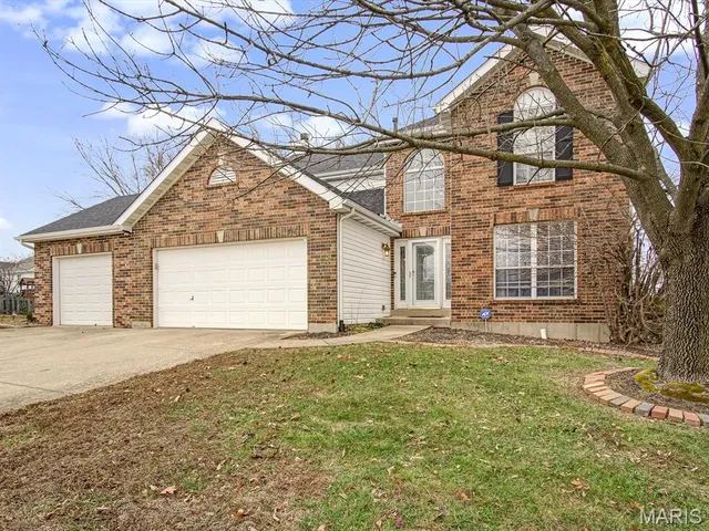 $324,900 | 518 Deer Creek Road, O'Fallon, IL 62269