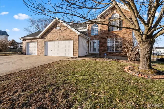 $319,900 | 518 Deer Creek Road, O'Fallon, IL 62269