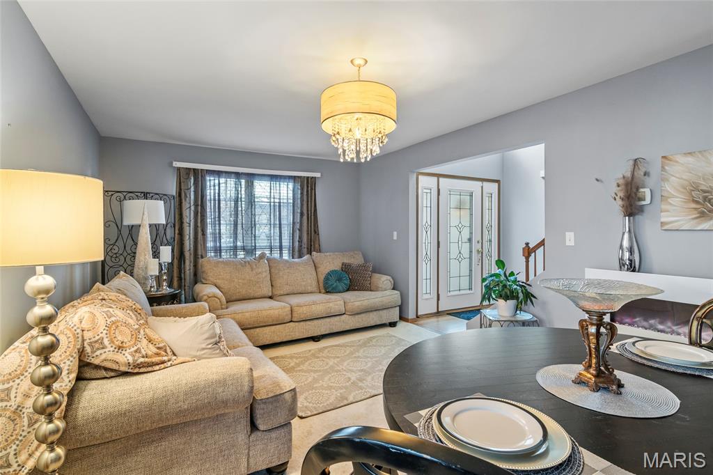 518 Deer Creek Road O'Fallon, IL 62269 - Photo 4 of 53