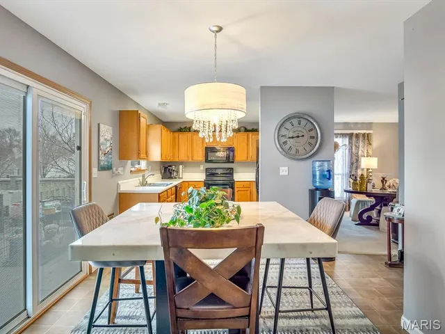 $324,900 | 518 Deer Creek Road, O'Fallon, IL 62269