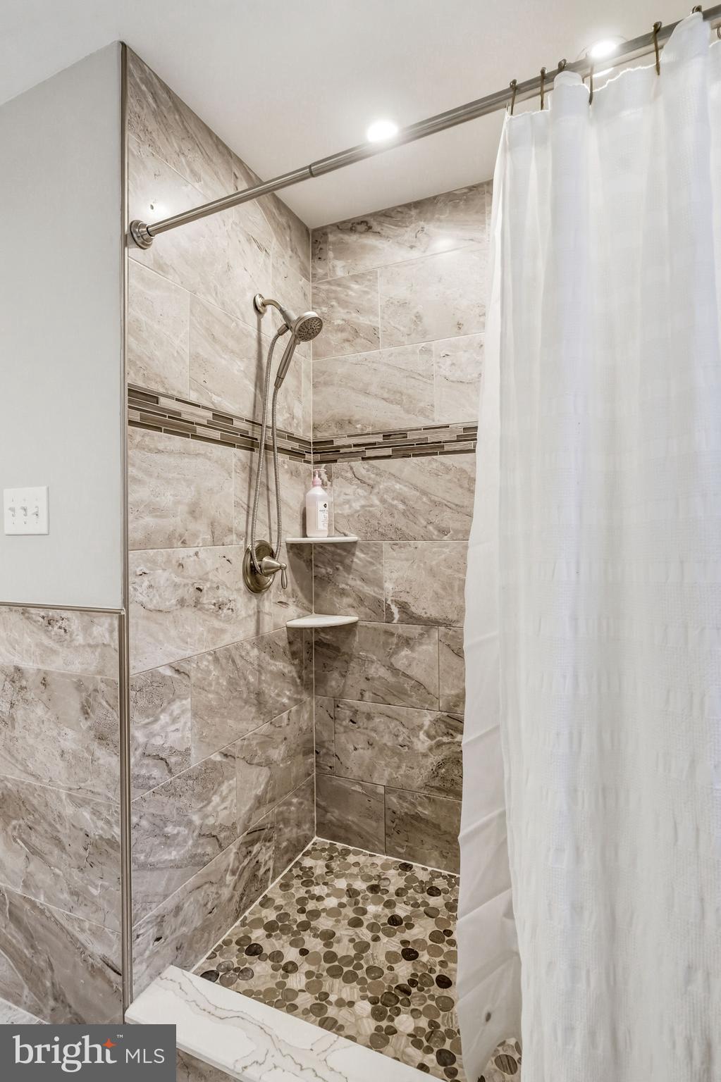 144 Natalie Road Delran, NJ 08075 - Photo 22 of 43 a bathroom with a shower