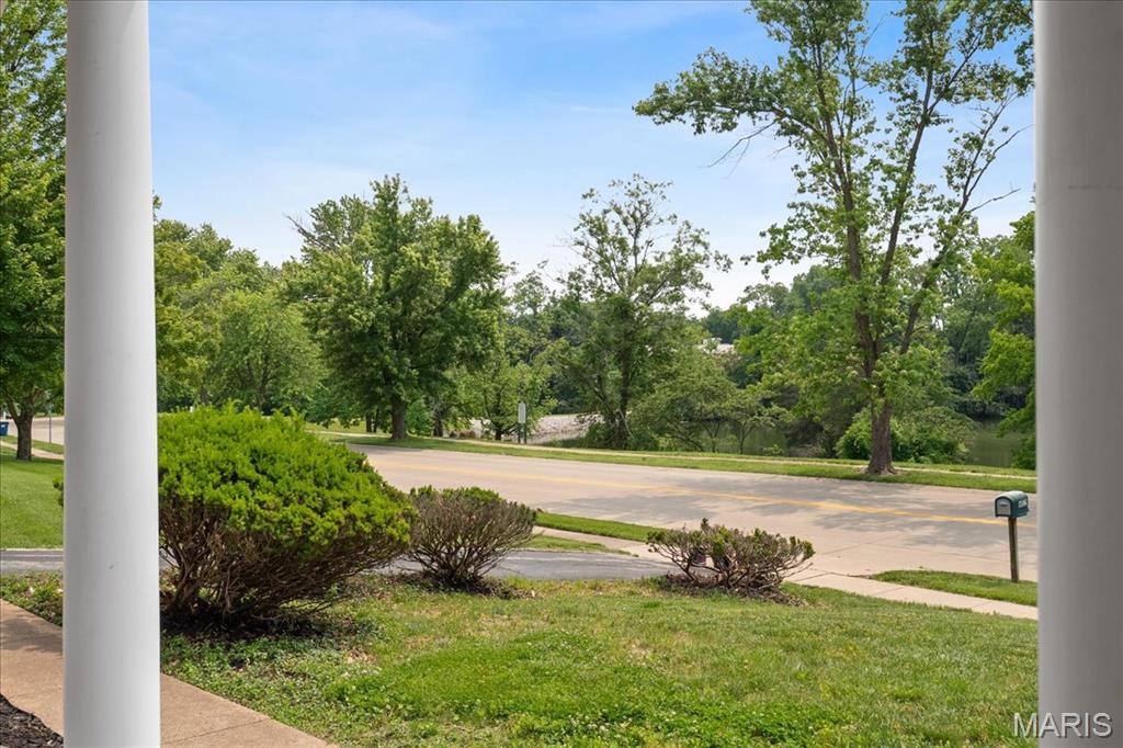 14575 Ladue Road Chesterfield, MO 63017 - Photo 2 of 32