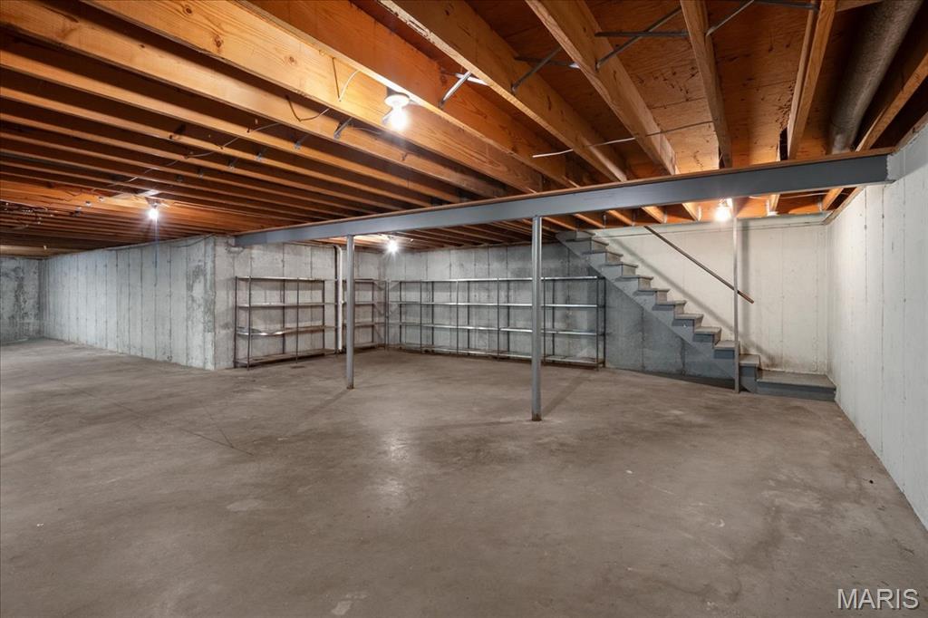 14575 Ladue Road Chesterfield, MO 63017 - Photo 29 of 32