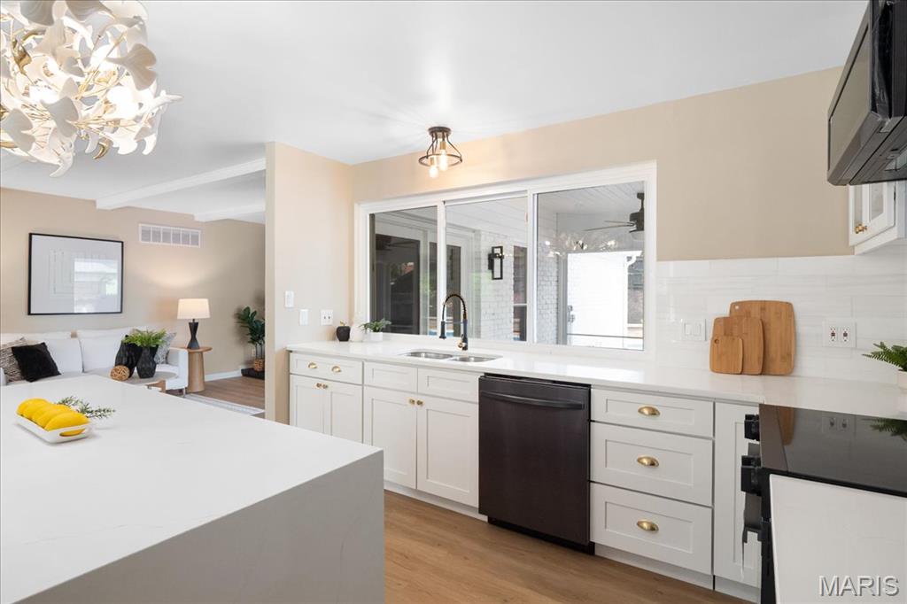 14575 Ladue Road Chesterfield, MO 63017 - Photo 9 of 32