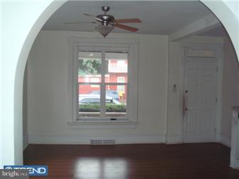 935 Robeson Street Reading, PA 19604 - Photo 4 of 12 Gallery Image 4