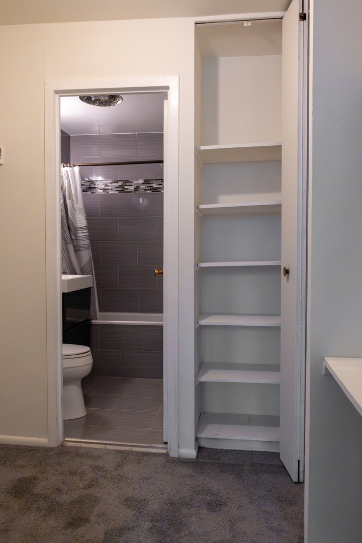 400 East Randolph Street, Unit 906 Chicago, IL 60601 - Photo 9 of 27