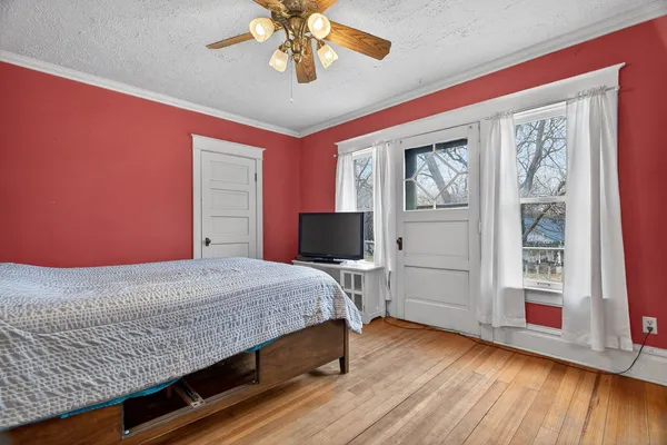 $225,000 | 212 North Pine Street, Momence, IL 60954