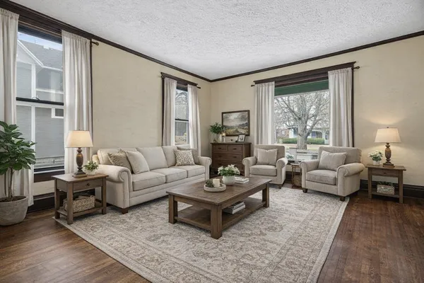 $225,000 | 212 North Pine Street, Momence, IL 60954