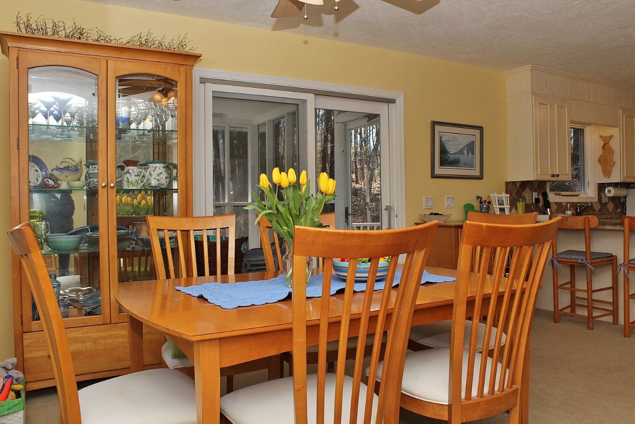 2011 Merriman Way Road Moneta, VA 24121 - Photo 22 of 48 Dining Room