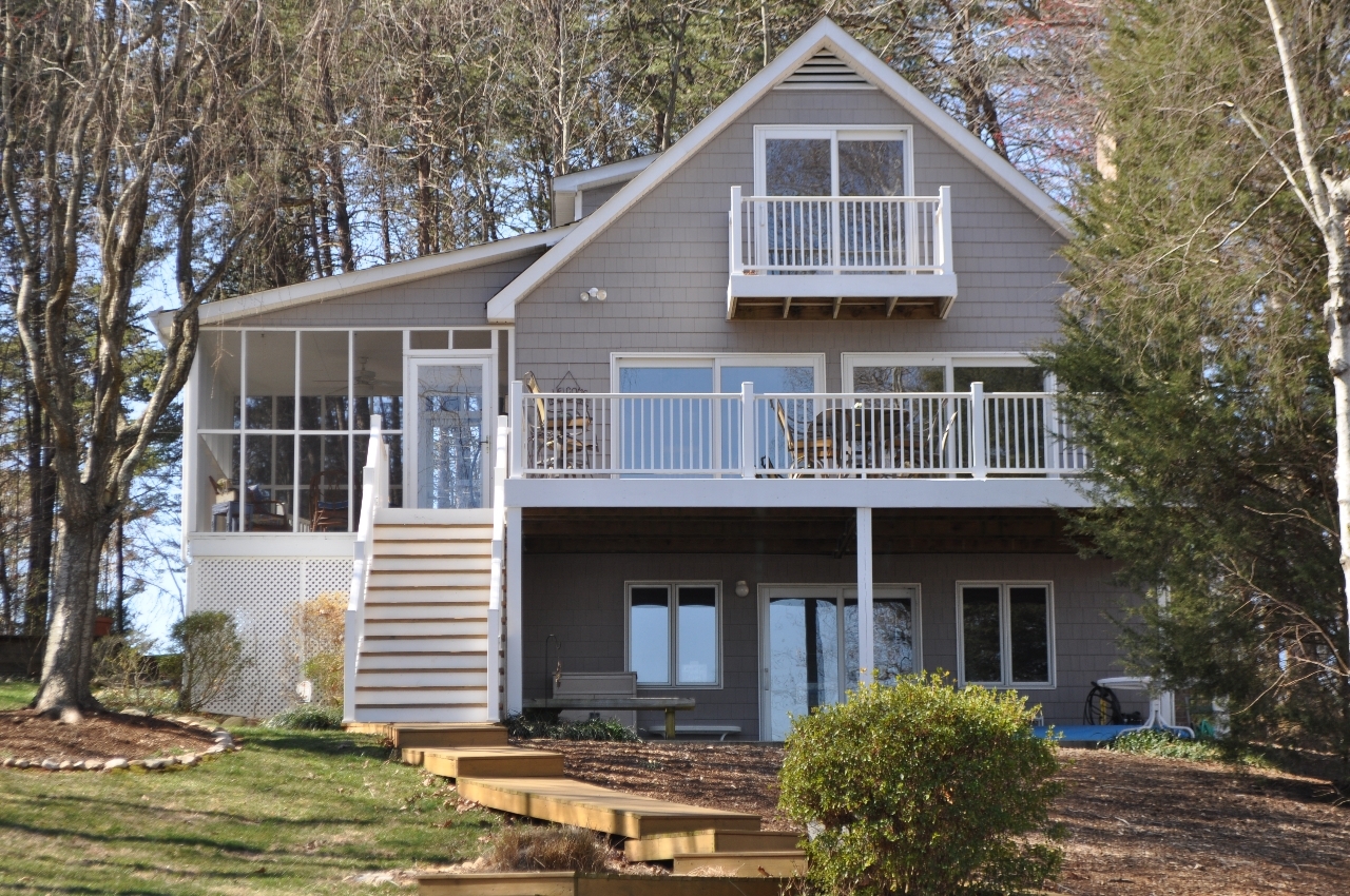 2011 Merriman Way Road Moneta, VA 24121 - Photo 35 of 48 Home Rear View