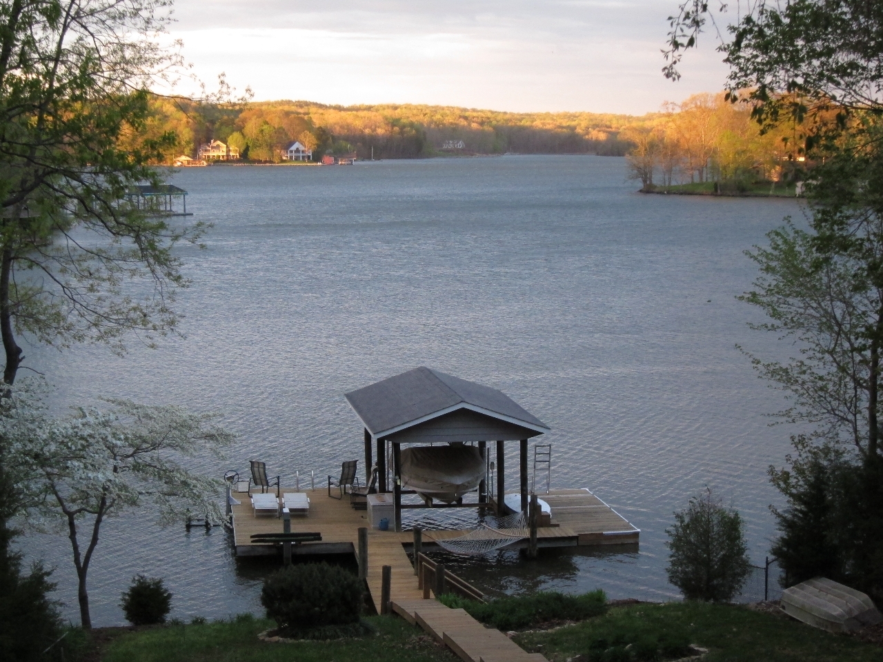 2011 Merriman Way Road Moneta, VA 24121 - Photo 5 of 48 Spring Lake View