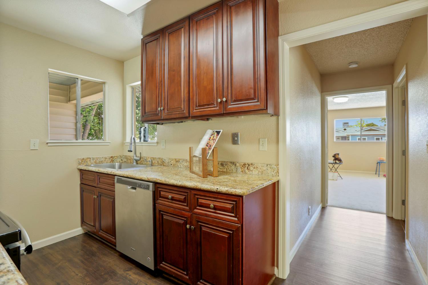 3355 Anne Street Stockton, CA 95206 - Photo 13 of 30