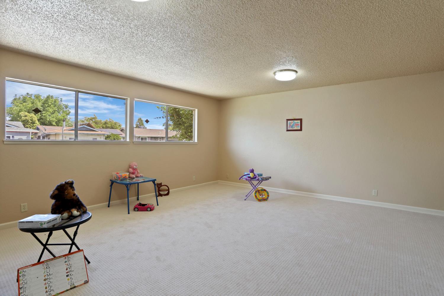 3355 Anne Street Stockton, CA 95206 - Photo 14 of 30