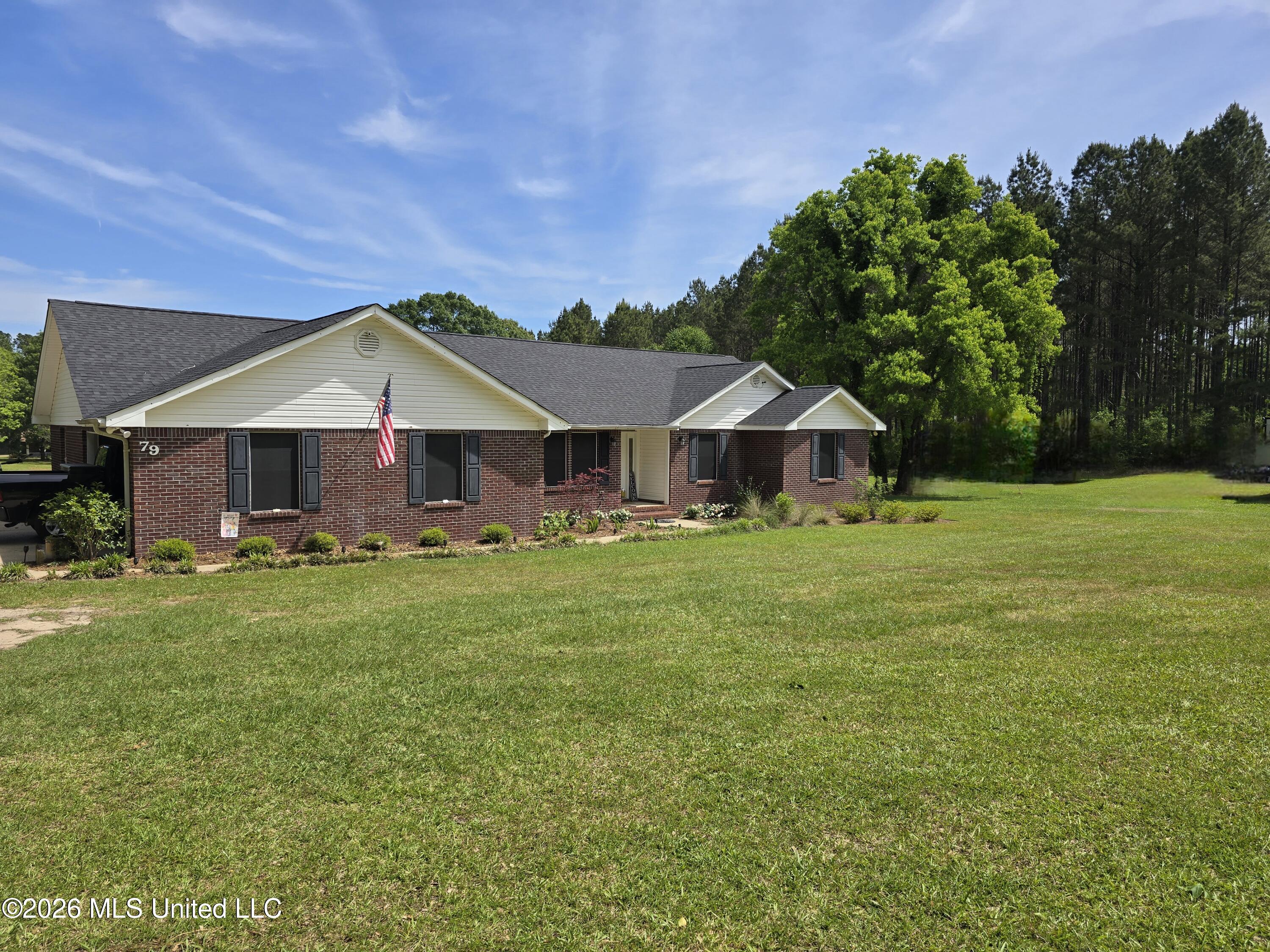 79 Harrington Road Hattiesburg, MS 39401 - Photo 4 of 50 5