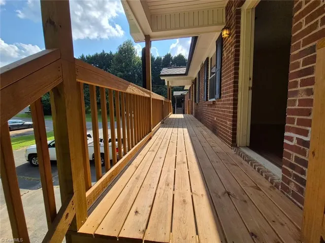 $350,000 | 1506 Oakshire Court, Winston-Salem, NC 27107