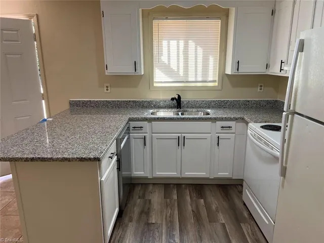 $350,000 | 1506 Oakshire Court, Winston-Salem, NC 27107