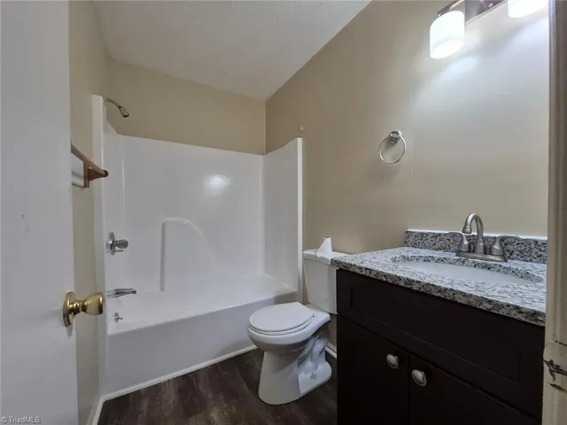 $350,000 | 1506 Oakshire Court, Winston-Salem, NC 27107