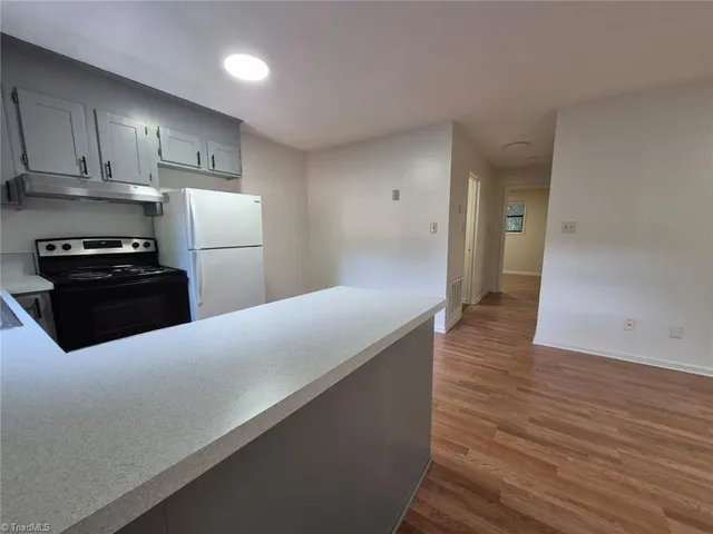 $350,000 | 1506 Oakshire Court, Winston-Salem, NC 27107