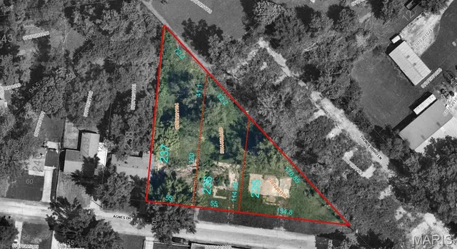 $9,900 | 23 Agnes Drive, East St. Louis, IL 62206