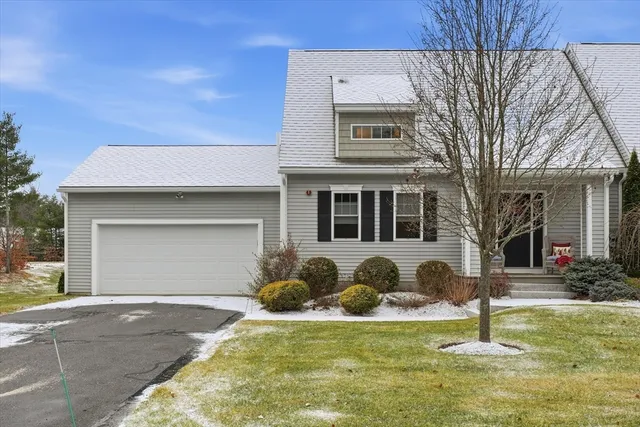 $549,000 | 249 Villager Road, Unit 249, Chester, NH 03036