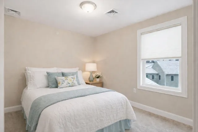 $549,000 | 249 Villager Road, Unit 249, Chester, NH 03036