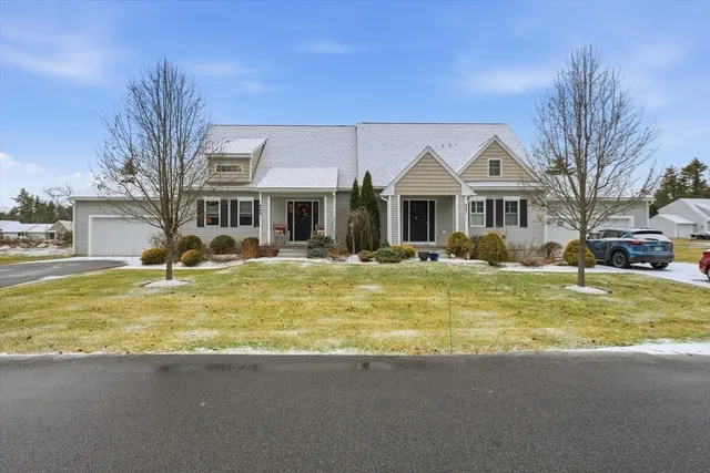 $549,000 | 249 Villager Road, Unit 249, Chester, NH 03036