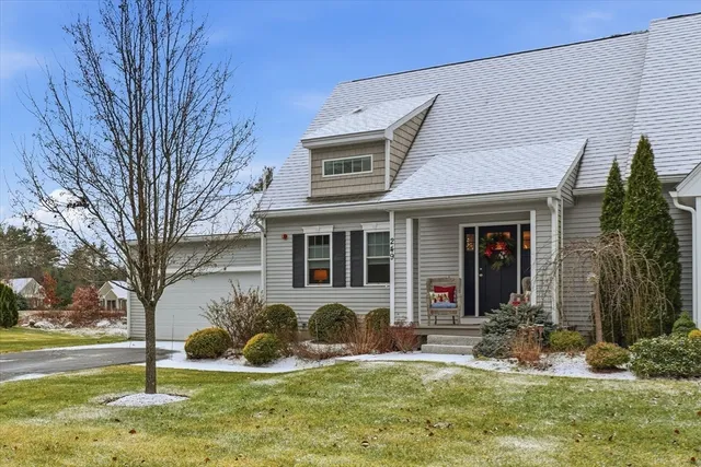 $549,000 | 249 Villager Road, Unit 249, Chester, NH 03036