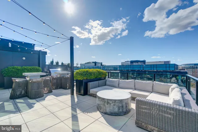 $2,995 | 1300 4th Street Southeast, Unit 414, Washington, DC 20003