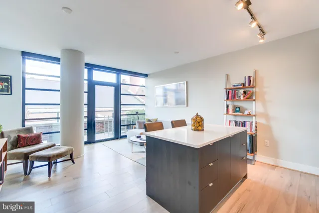 $2,995 | 1300 4th Street Southeast, Unit 414, Washington, DC 20003